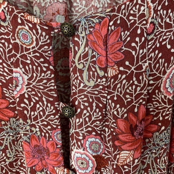 Lucky Brand Red Floral Peasant Loose Fitting Button Front Blouse - Size Small - Picture 4 of 7